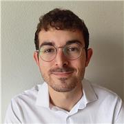 Profesor con un amplio expectro de asignaturas que puedo impartir, especializado en ciencias y con una gran capacidad de adaptarme
